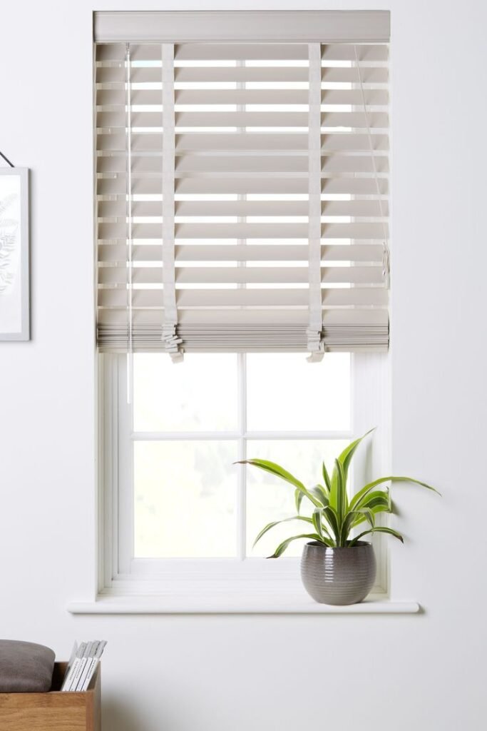 Check out these Venetian Blinds In Action