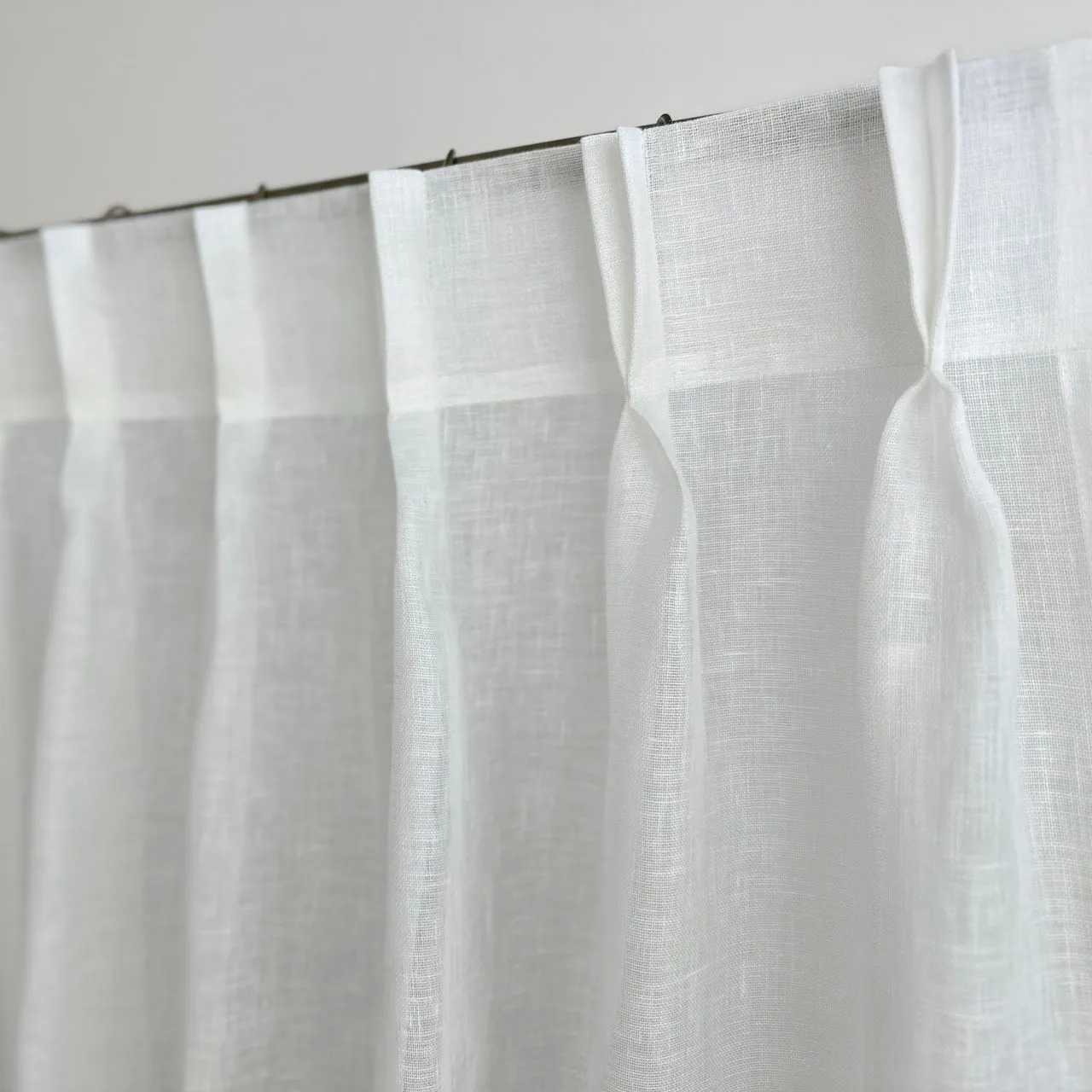 Double Pinch Pleat Sheer Curtain